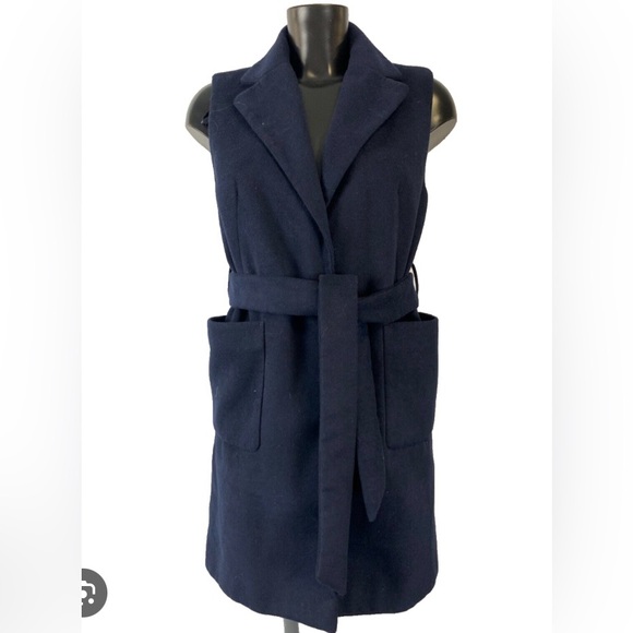 TOPSHOP NWOT waistcoat. Size 6. Colour navy. - Picture 1 of 10